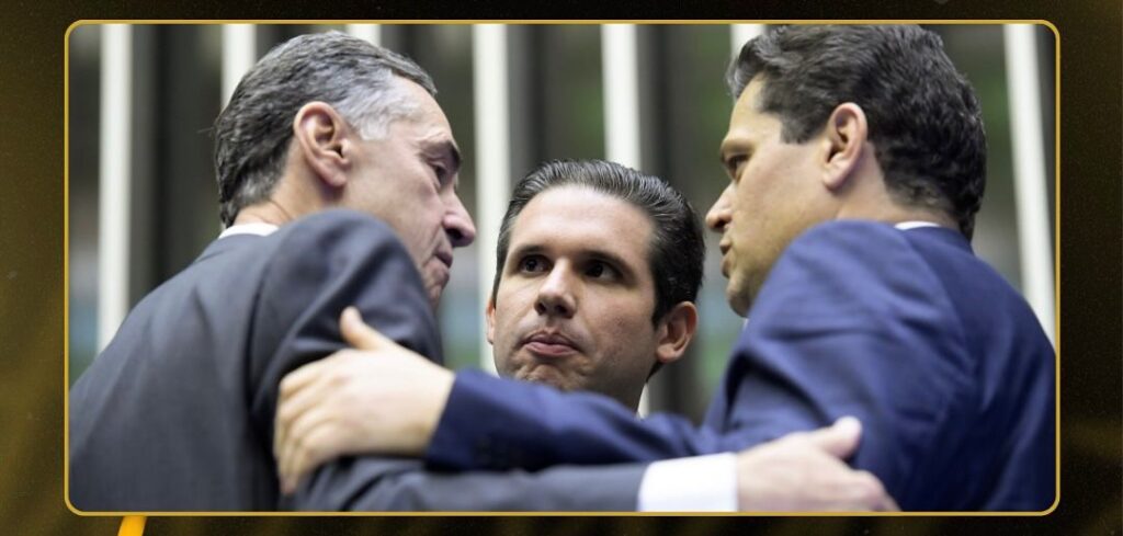 Davi AlcolumbrePresidente do Senado Federal do Brasil,Hugo Motta Presidente da Câmara dos Deputados do Brasil e o Ministro do STF Barroso.